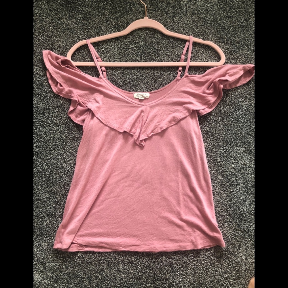 Cold shoulder pink tank